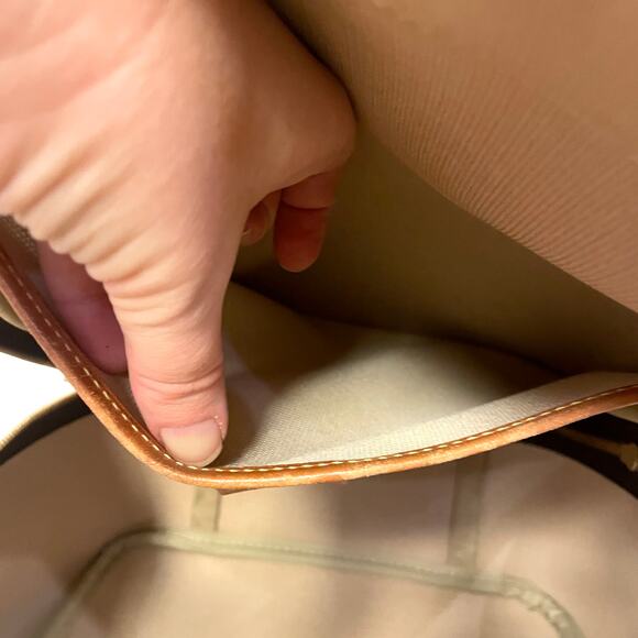 Louis Vuitton Excursion Bag Travel Monogram Canvas Satchel Handbag - Picture 16 of 16